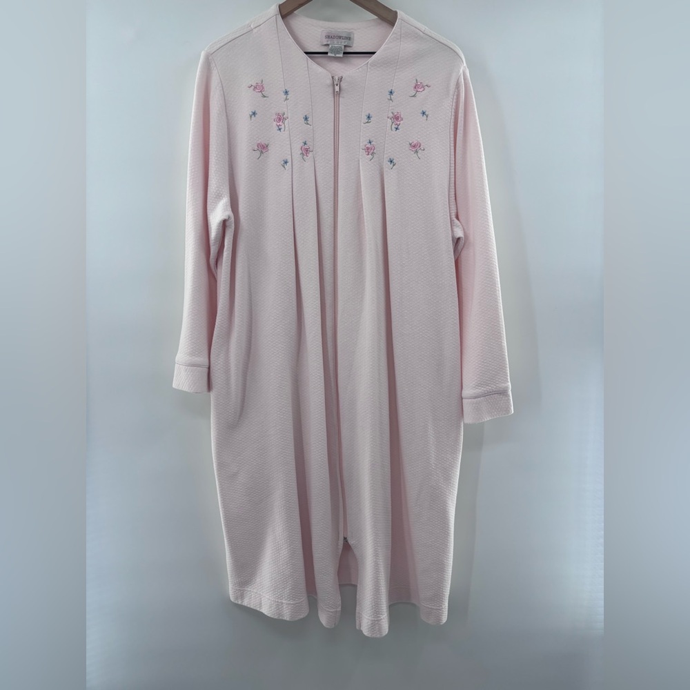 Vintage Shadow Line Maxi Robe in Pink with Embroidered Flowers Size 1X